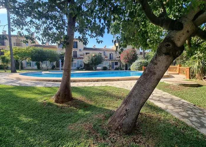 Charming House With Pool, Not Far From Beaches, Mountain And Prázdninový dům